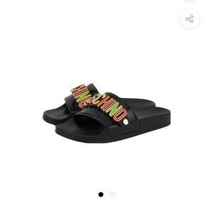 Moschino slides